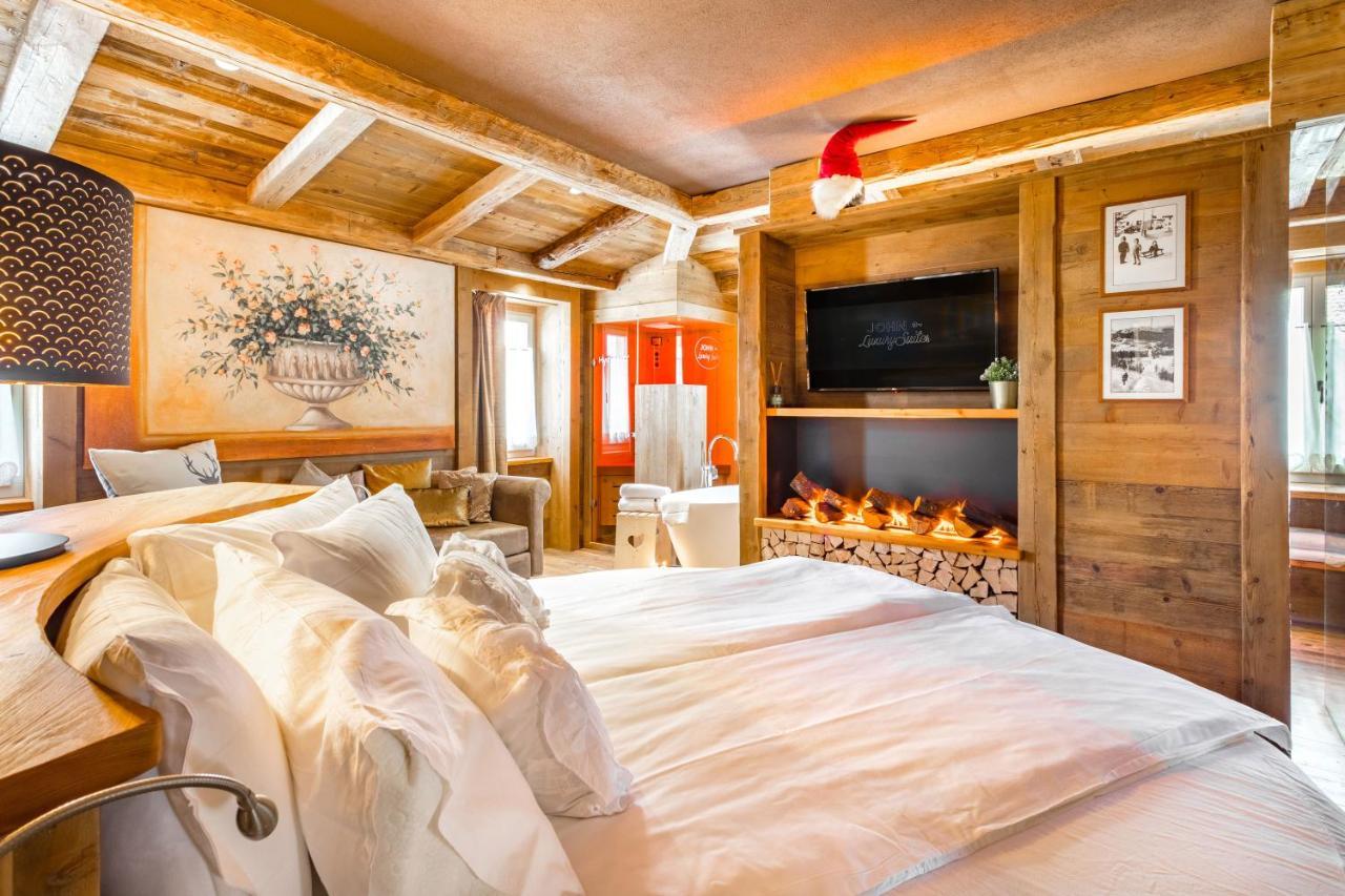 John Luxury * Folgaria